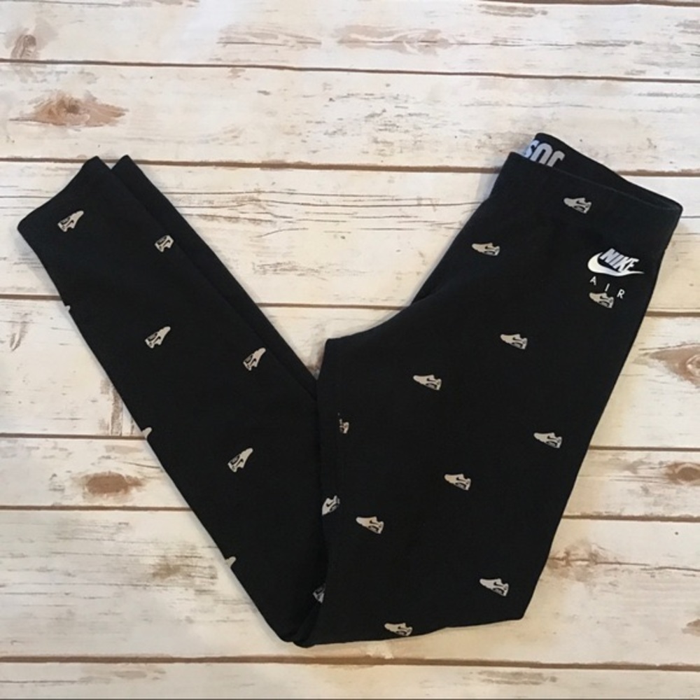 nike sneaker print leg-a-see black leggings